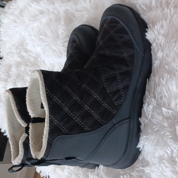 New Keen Terradora II Wintry Pull On Boots Quilted Waterproof  Black Size 10 - Picture 9 of 16